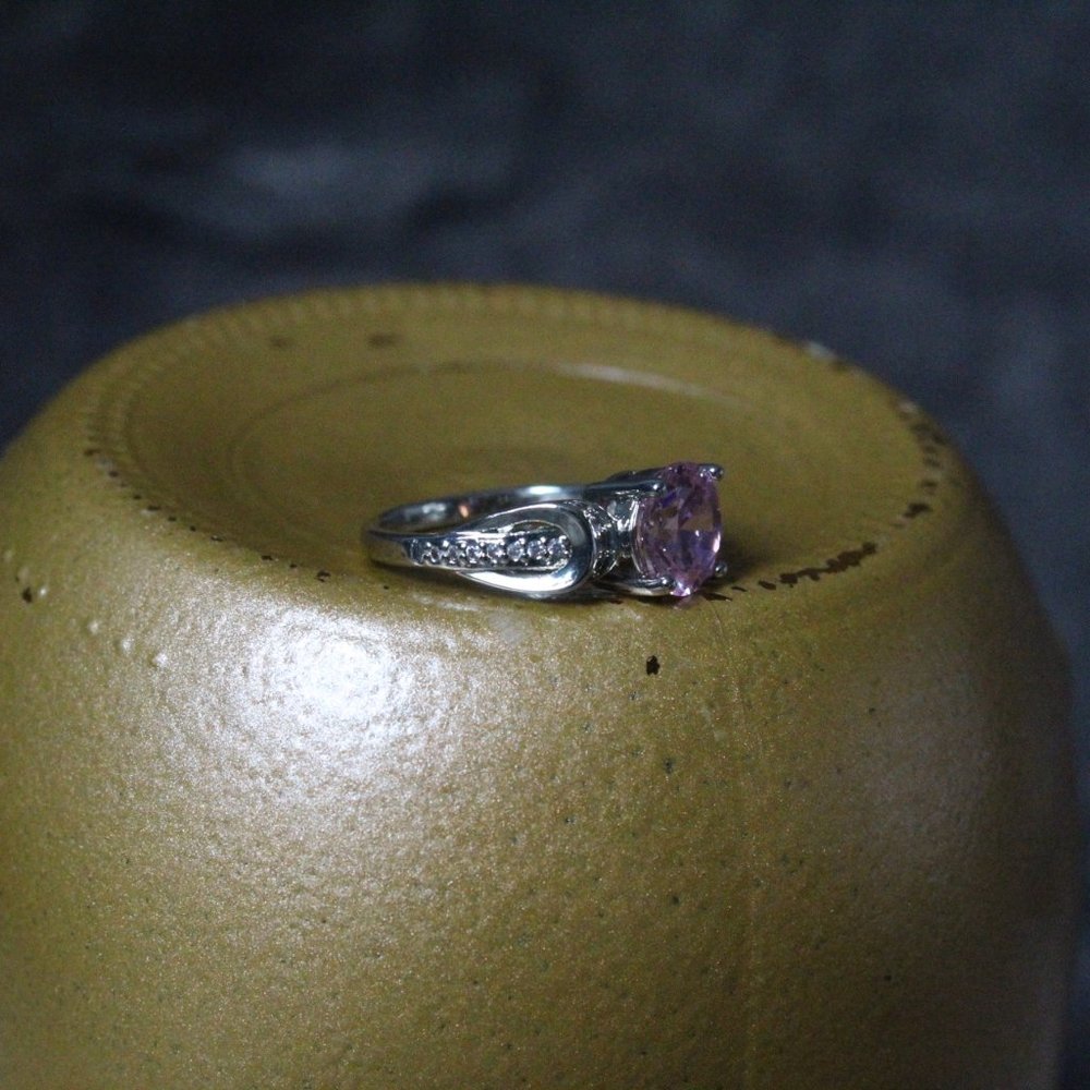 FAKE pink diamond ring